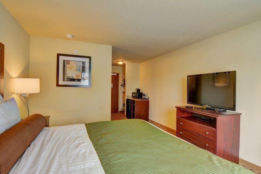 Cobblestone Hotel And Suites - Jefferson エクステリア 写真
