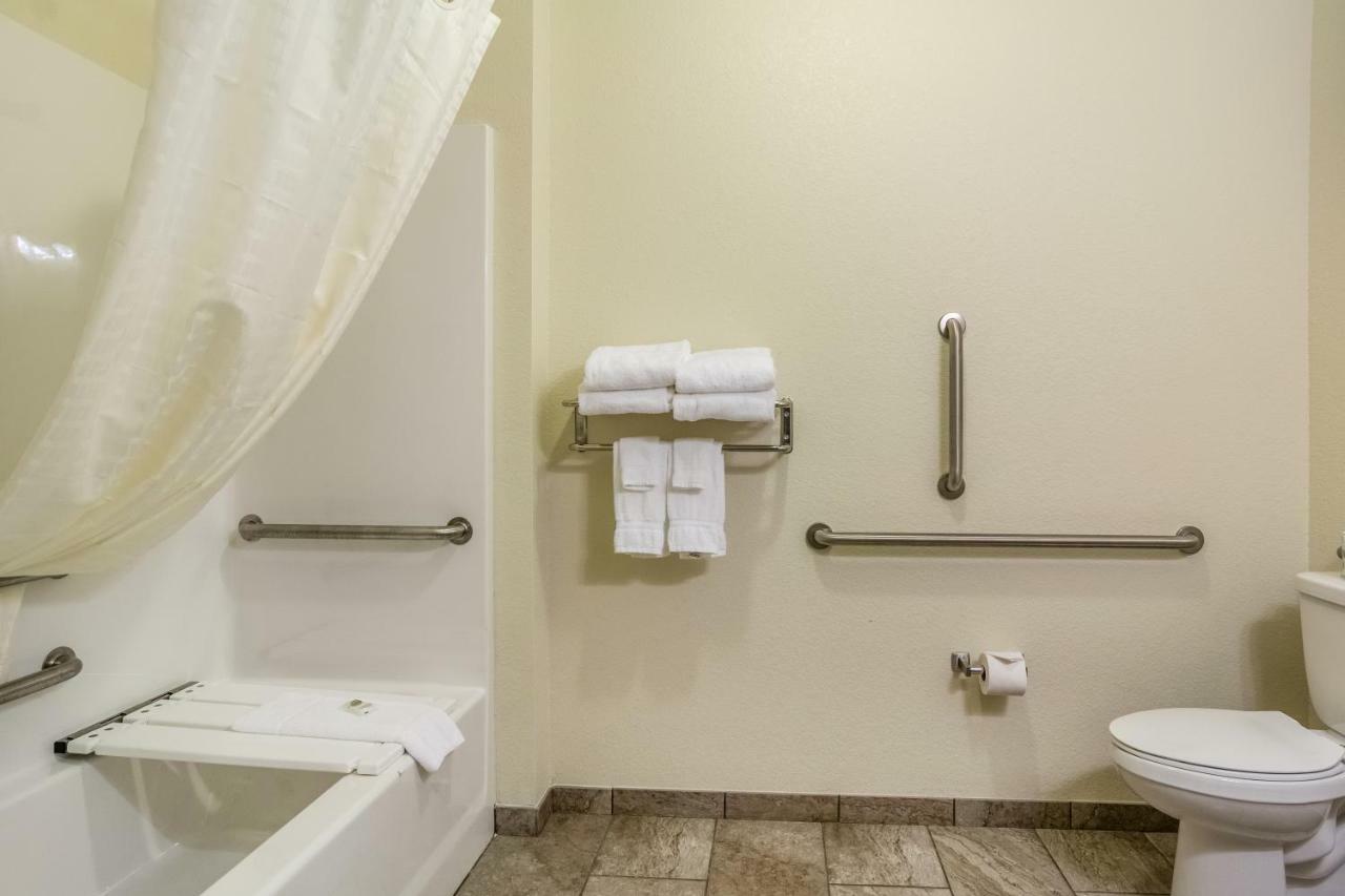 Cobblestone Hotel And Suites - Jefferson エクステリア 写真